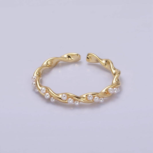 Dotted Pearl Lined Twisted Ring